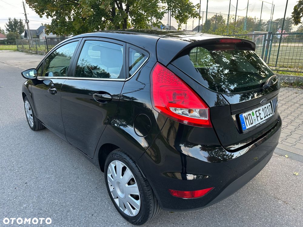 Ford Fiesta 1.25 Ambiente - 21