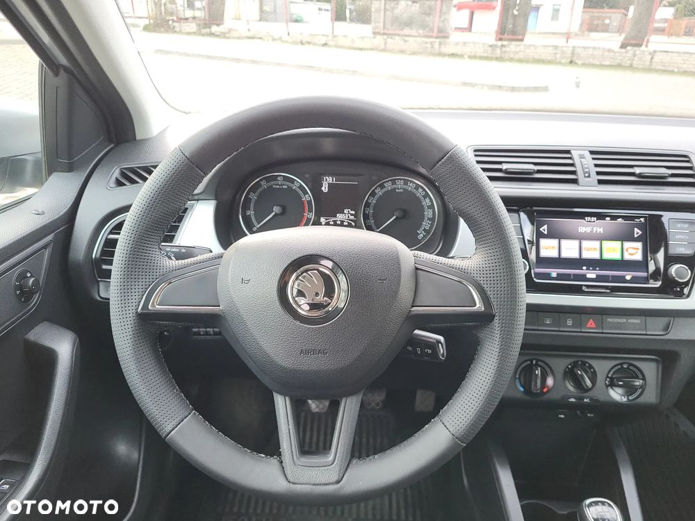 Skoda Fabia 1.0 Ambition - 11