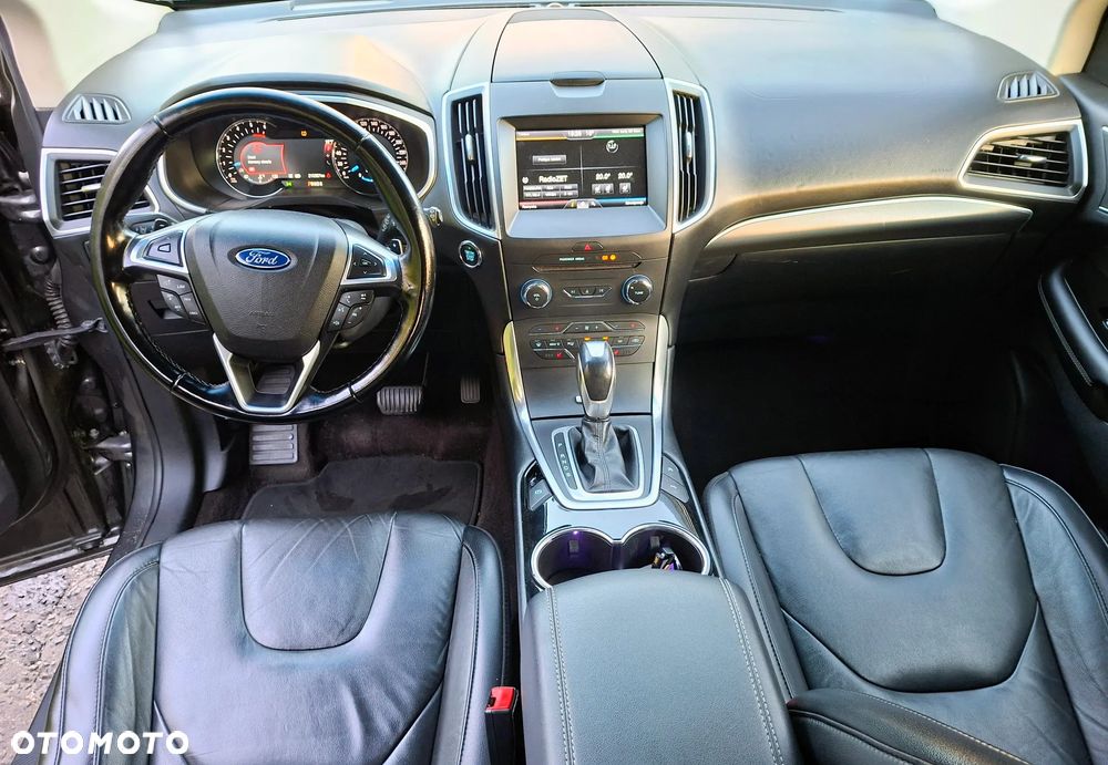 Ford Edge - 18