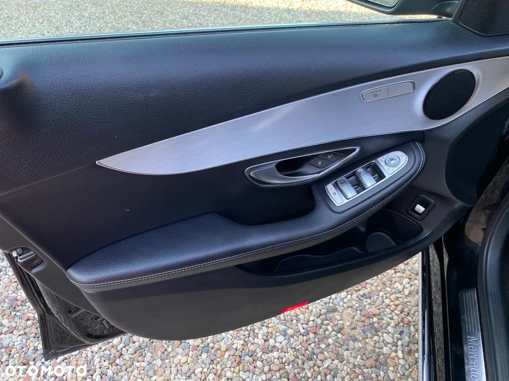 Mercedes-Benz Klasa C 220 d 9G-TRONIC - 11