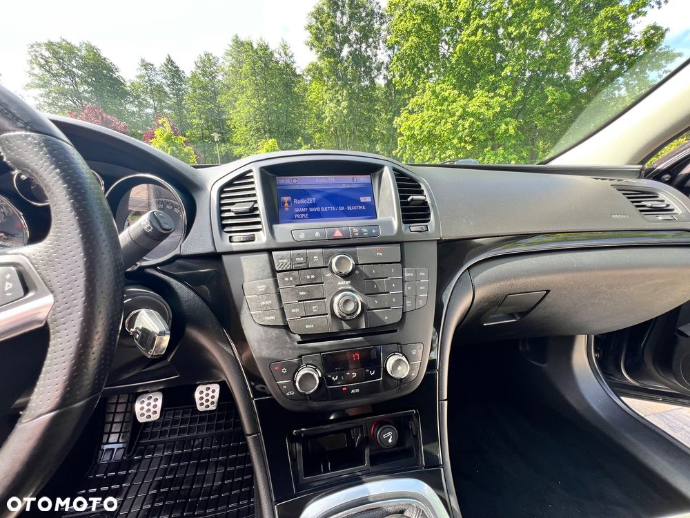 Opel Insignia - 25