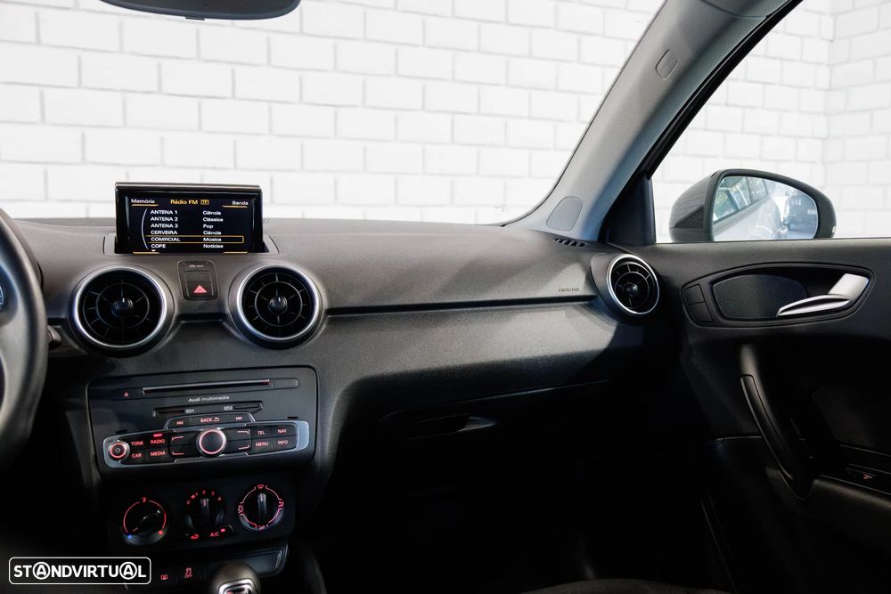 Audi A1 Sportback 1.4 TDI S tronic - 13