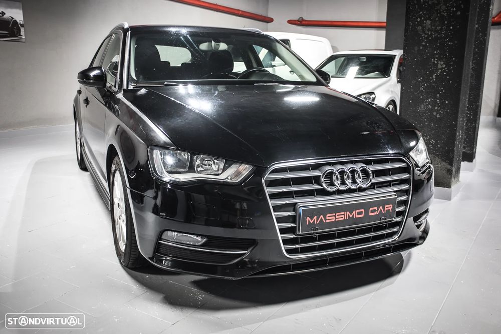 Audi A3 Sportback 1.6 TDI Attraction Ultra - 2