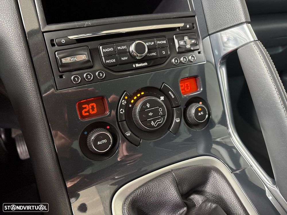 Peugeot 3008 1.6 HDi Allure - 37