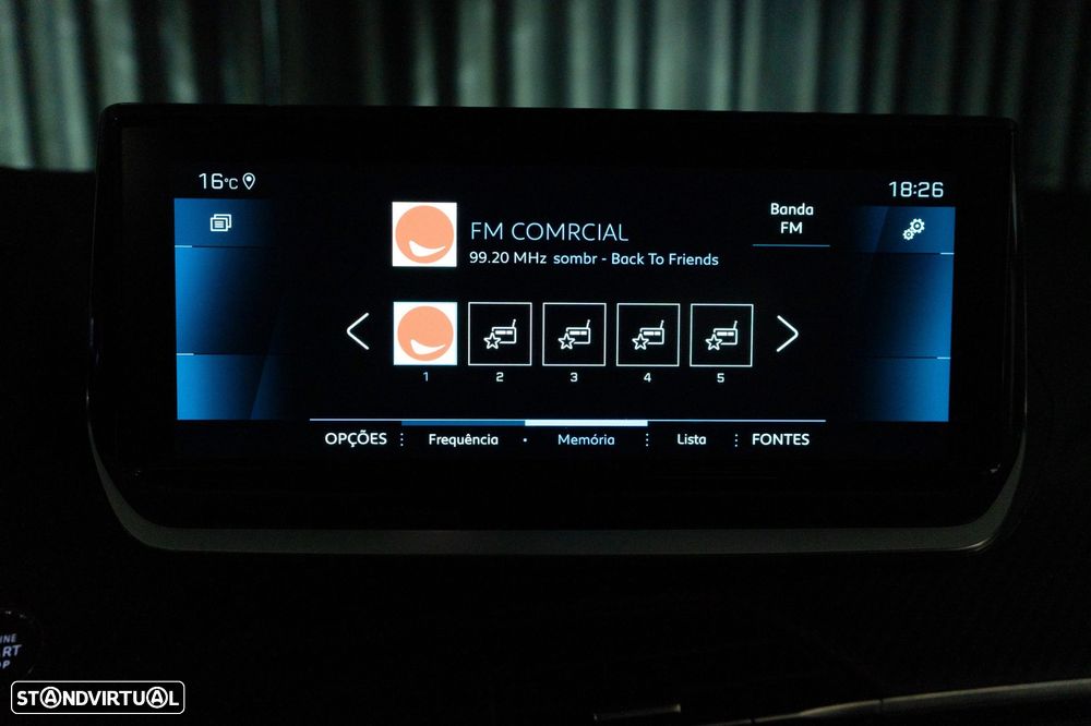 Peugeot 2008 1.5 BlueHDi Allure EAT8 - 16