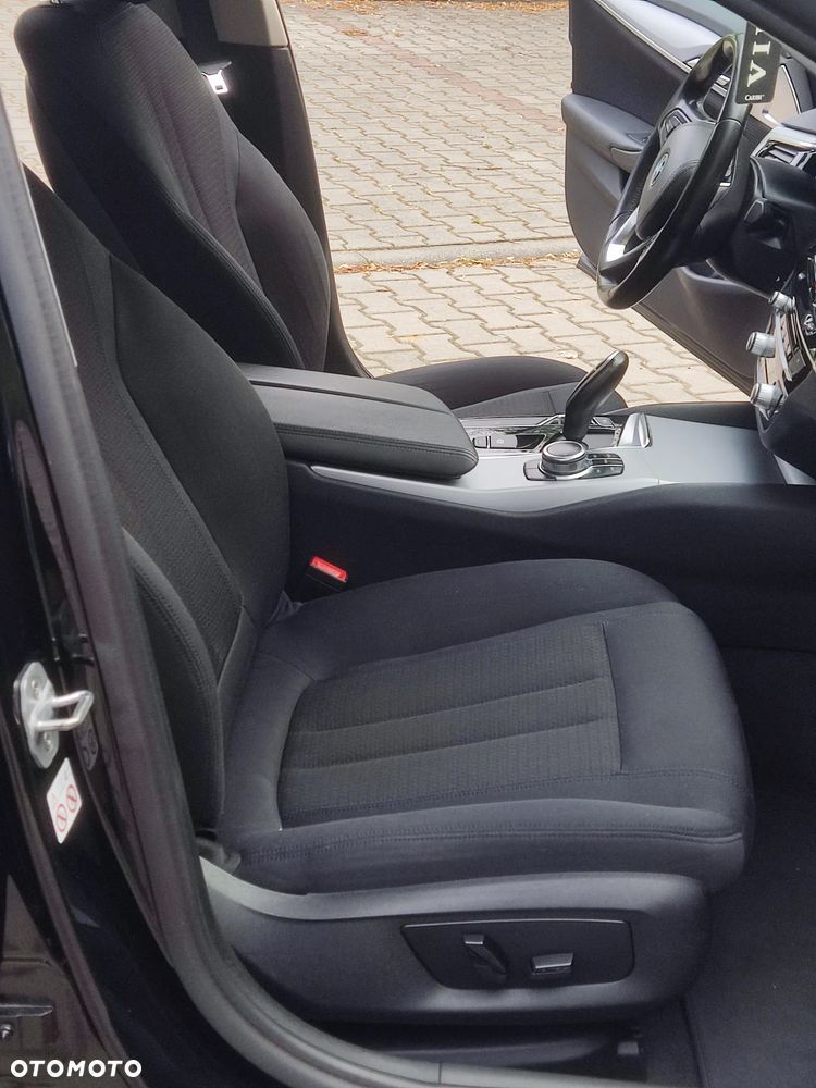 BMW Seria 5 520d - 13