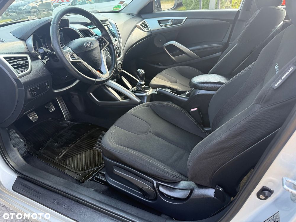 Hyundai Veloster 1.6 GDI Comfort - 5