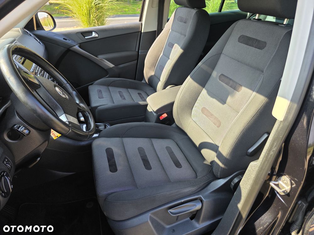 Volkswagen Tiguan - 19