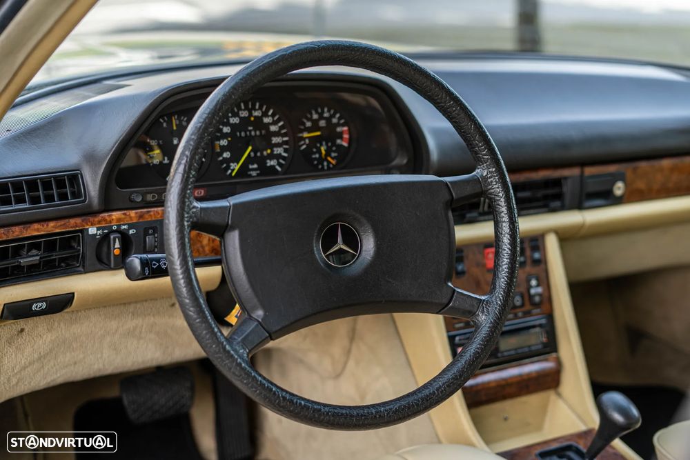 Mercedes-Benz W126 (1979-1992) 500 SEC - 20