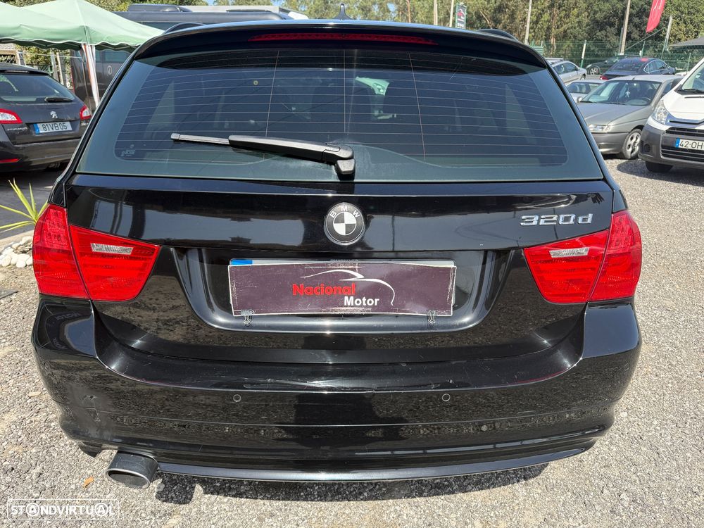 BMW 320 d DPF Blue Performance Edition Lifestyle - 4