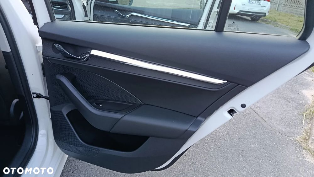 Skoda Octavia 1.5 TSI Exclusive - 11