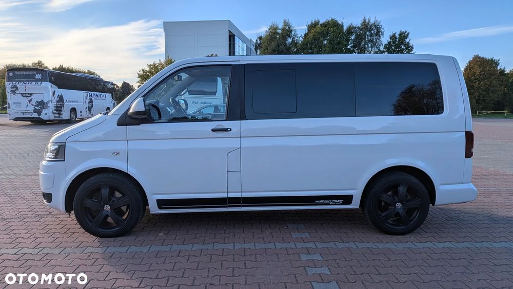 Volkswagen Multivan - 23