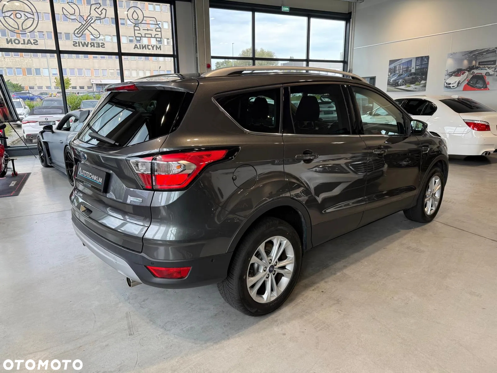 Ford Kuga 1.5 EcoBoost 2x4 SYNC - 2