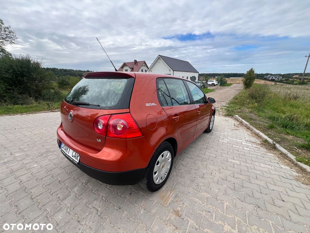 Volkswagen Golf - 20