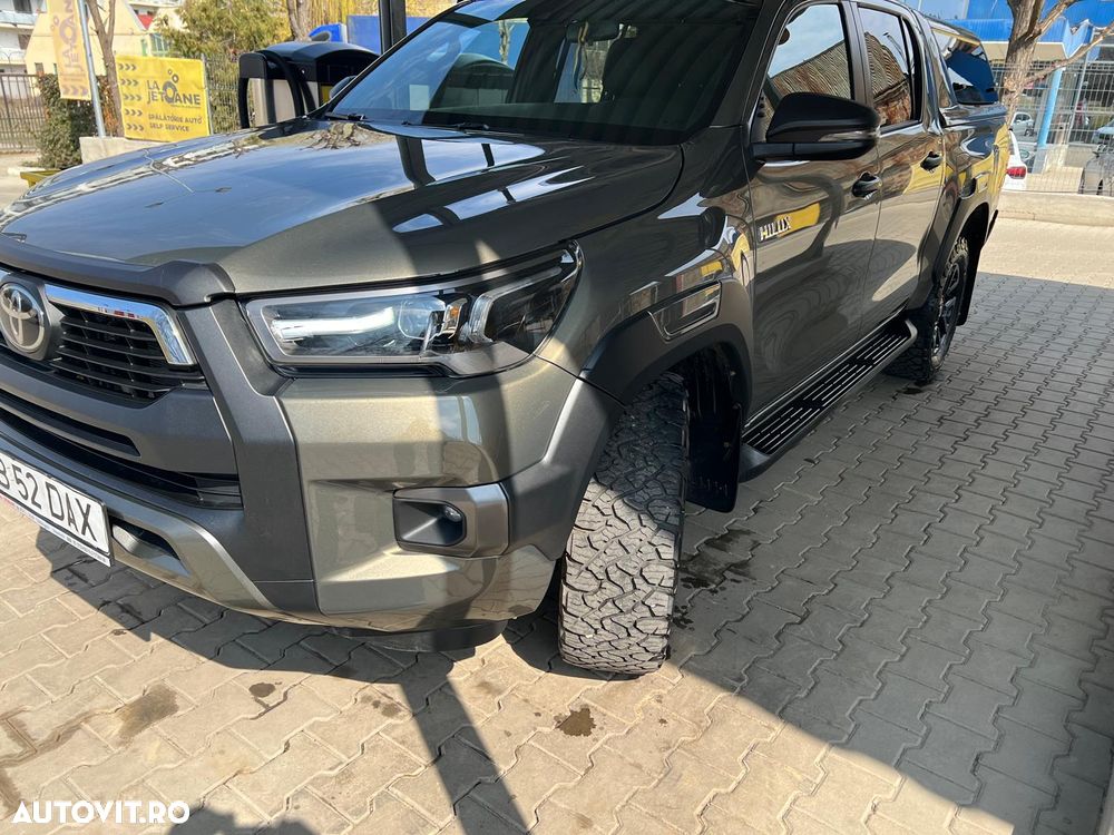 Toyota HILUX - 8