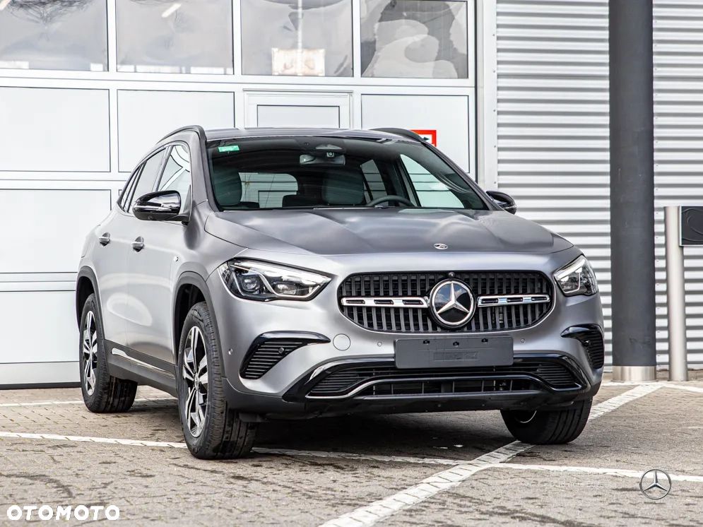 Mercedes-Benz GLA 250e Progressive - 3