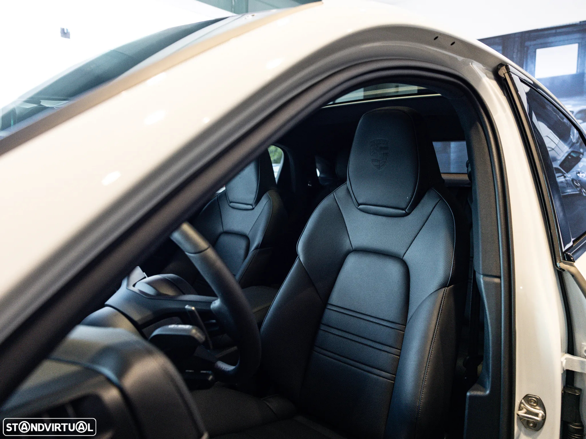 Porsche Cayenne Coupé E-Hybrid - 23