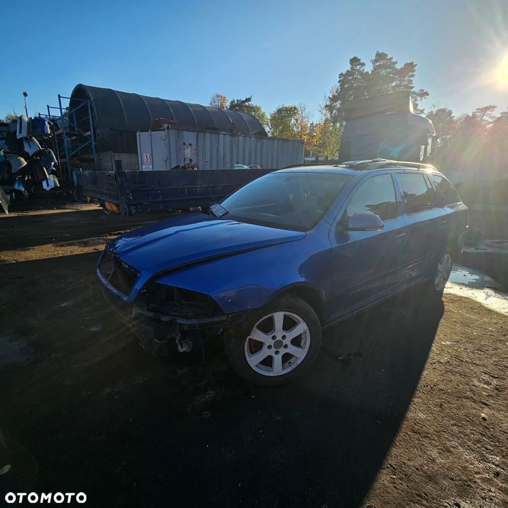 Skoda Octavia II RS (kombi): pojazd na części: maska, zderzak, drzwi, szyby, lusterka, chłodnica ... - 30