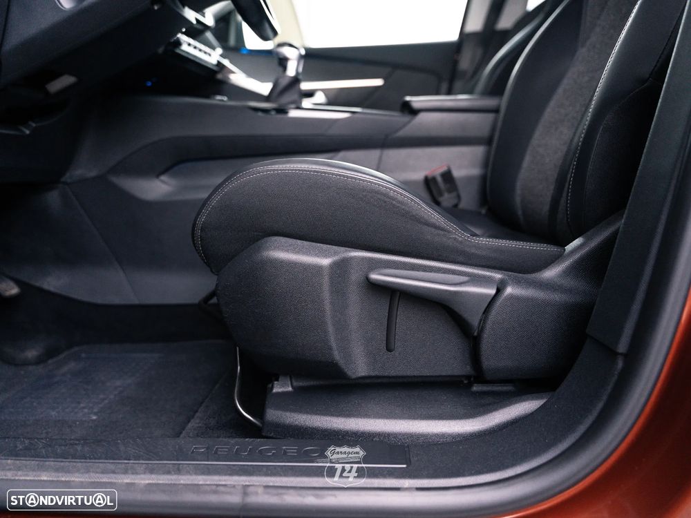Peugeot 3008 1.2 PureTech Allure Grip Control - 38