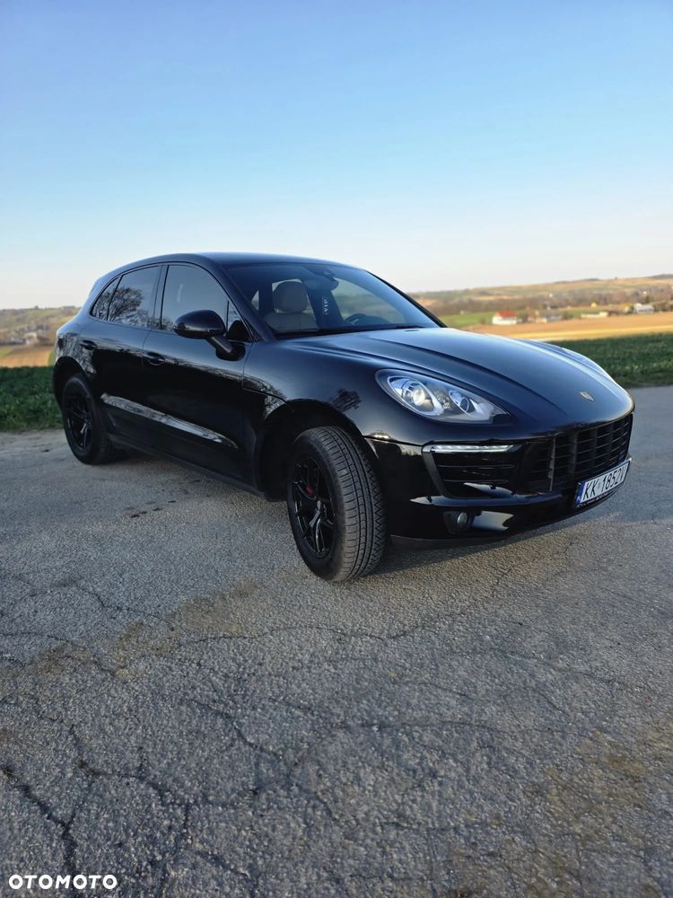 Porsche Macan - 1