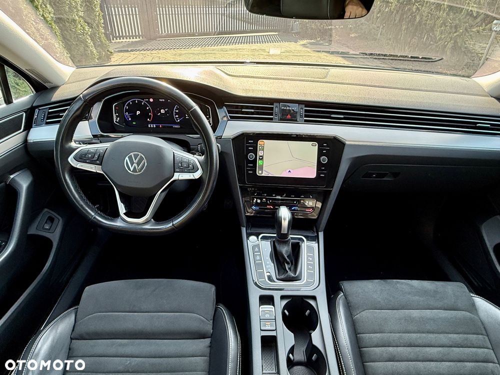 Volkswagen Passat 2.0 TSI Elegance DSG - 2