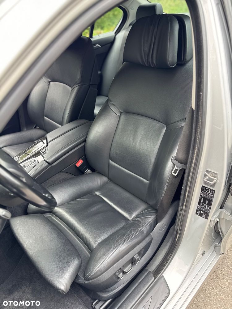 BMW Seria 5 - 11