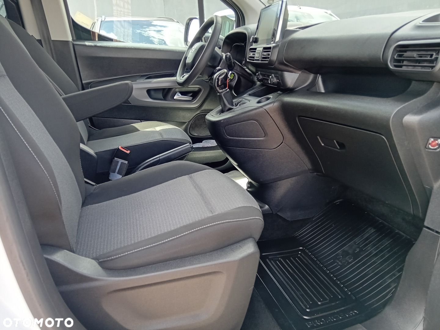 Toyota Proace City Verso 1.5 D-4D Business - 31