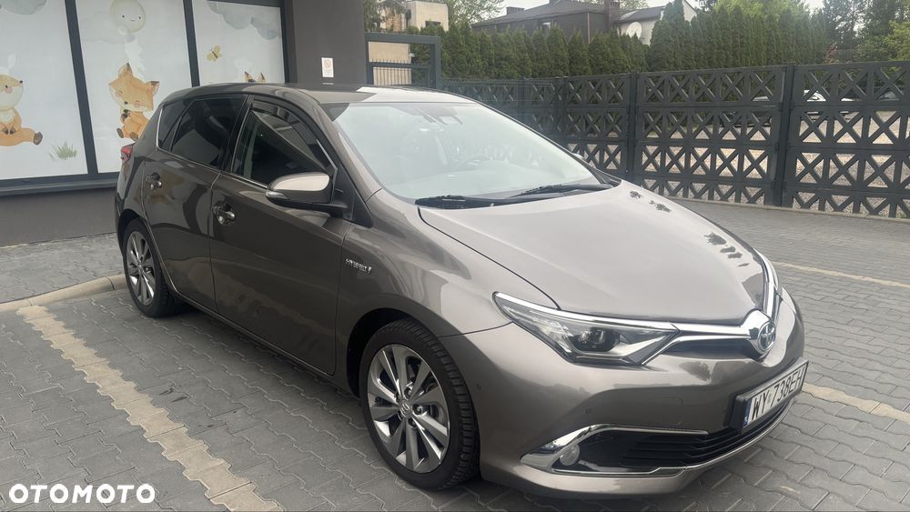 Toyota Auris - 1
