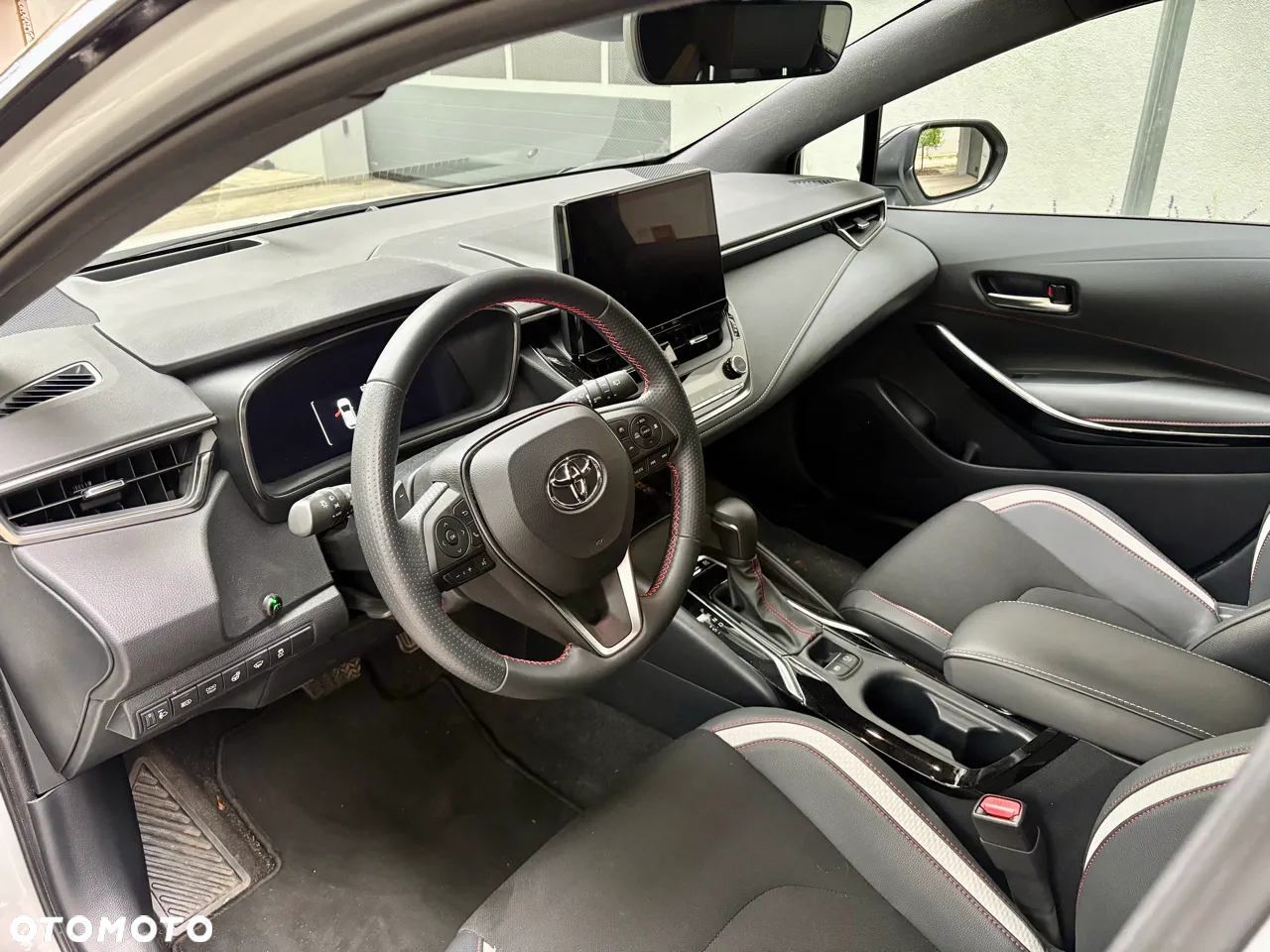 Toyota Corolla 2.0 Hybrid GR Sport Dynamic - 5