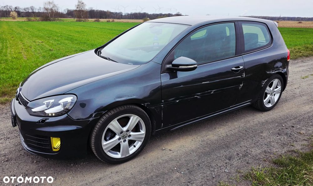 Volkswagen Golf - 8