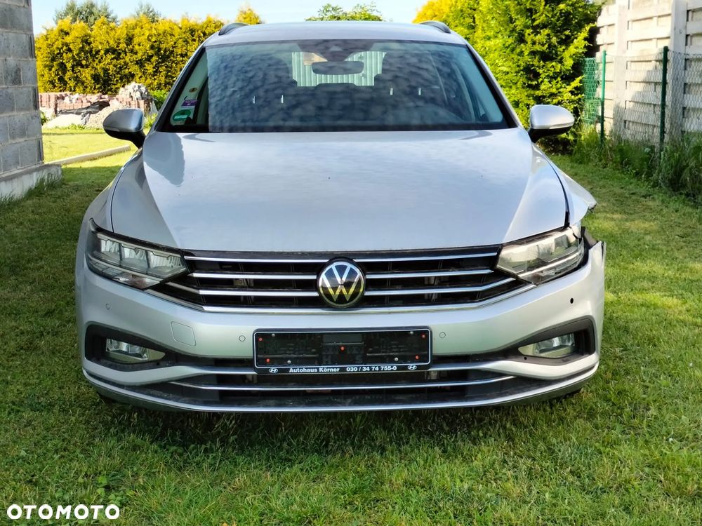 Volkswagen Passat 2.0 TDI SCR DSG - 1