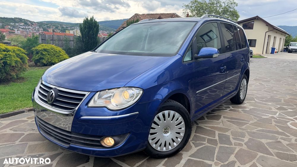 Volkswagen Touran 1.9 TDI Highline - 3