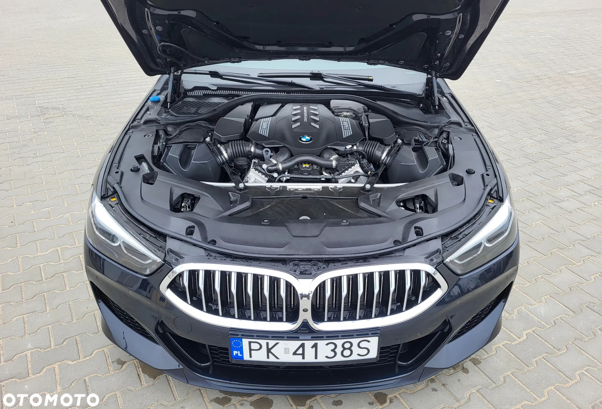 BMW Seria 8 M850i xDrive - 22