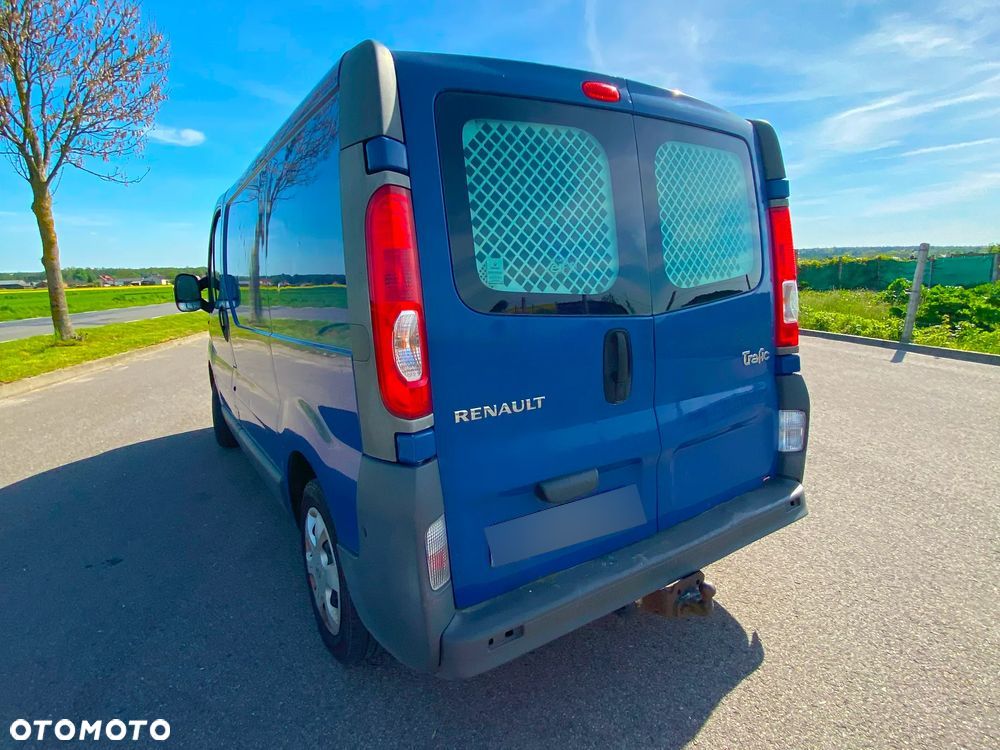 Renault TRAFIC - 8