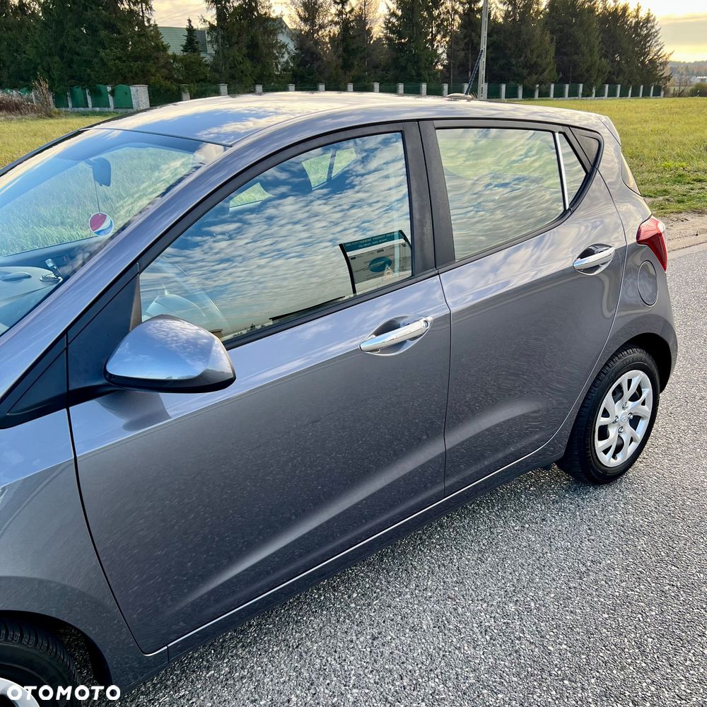 Hyundai i10 1.0 YES Silver - 33