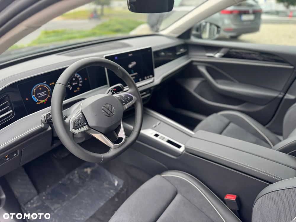 Volkswagen Passat Variant 2.0 TDI SCR Business Plus DSG - 7