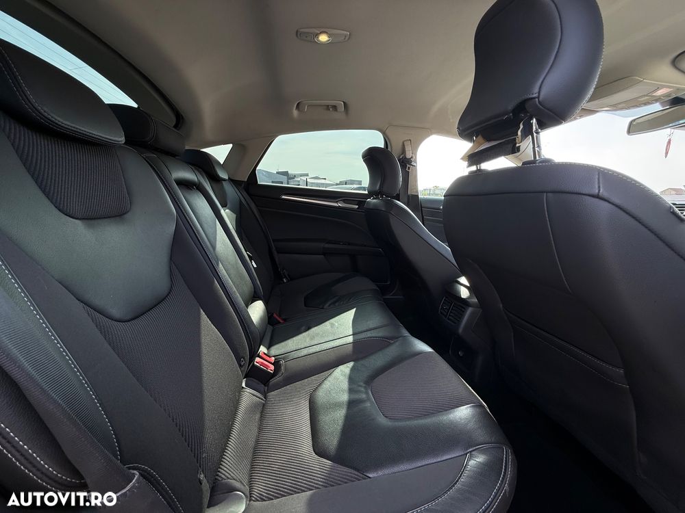 Ford Mondeo 2.0 TDCI PowerShift Titanium - 6