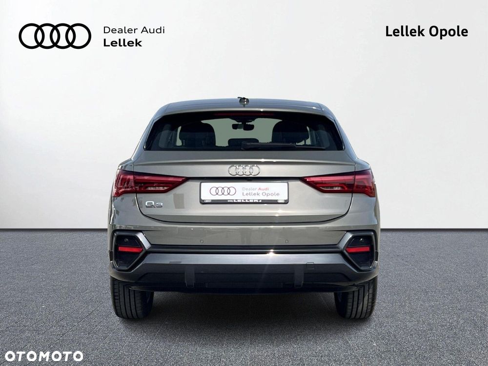 Audi Q3 - 4