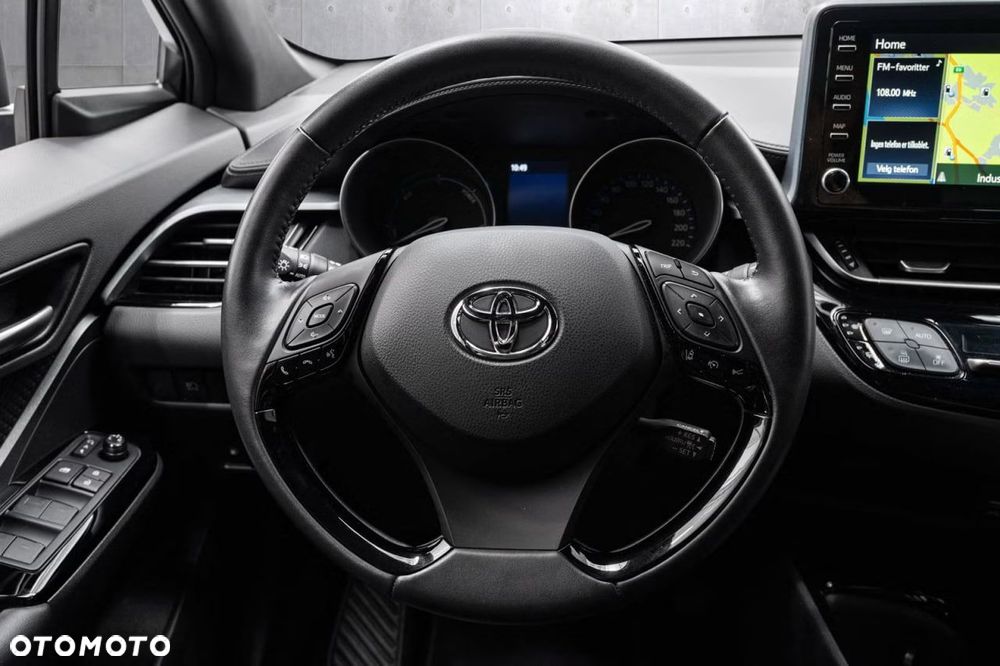 Toyota C-HR Lounge - 13