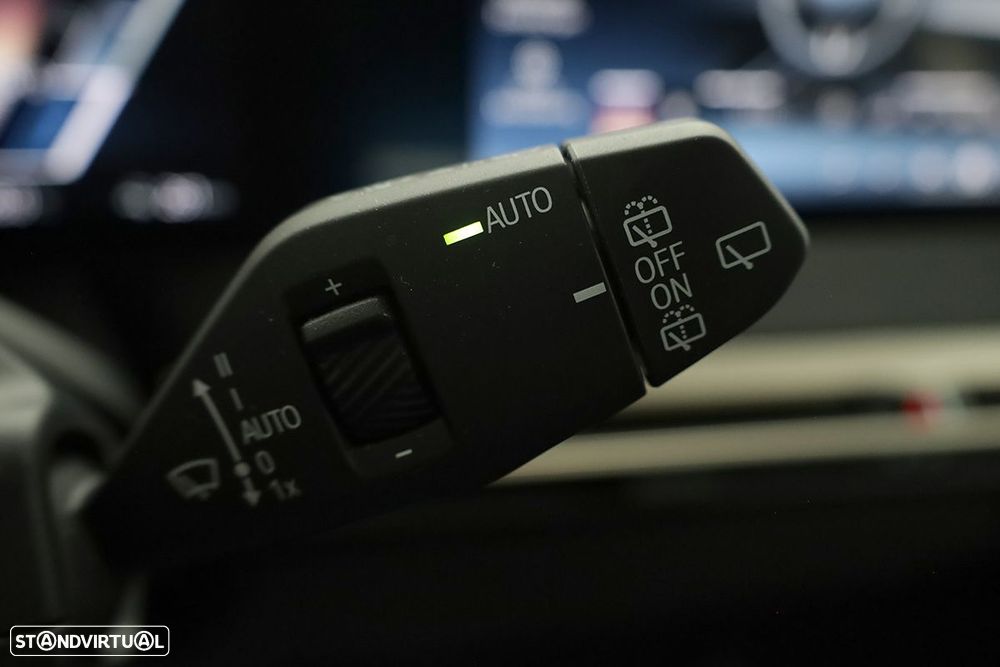 BMW iX xDrive 40 - 17