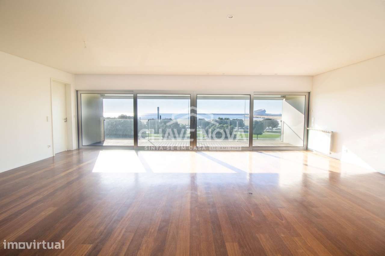Apart. T4 na Primeira Linha de Mar em Matosinhos - Grande imagem: 5/24