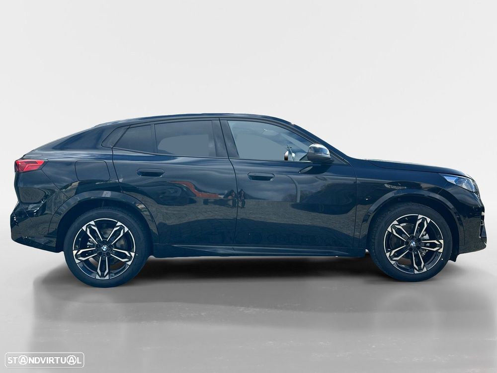 BMW iX2 eDrive20 - 6