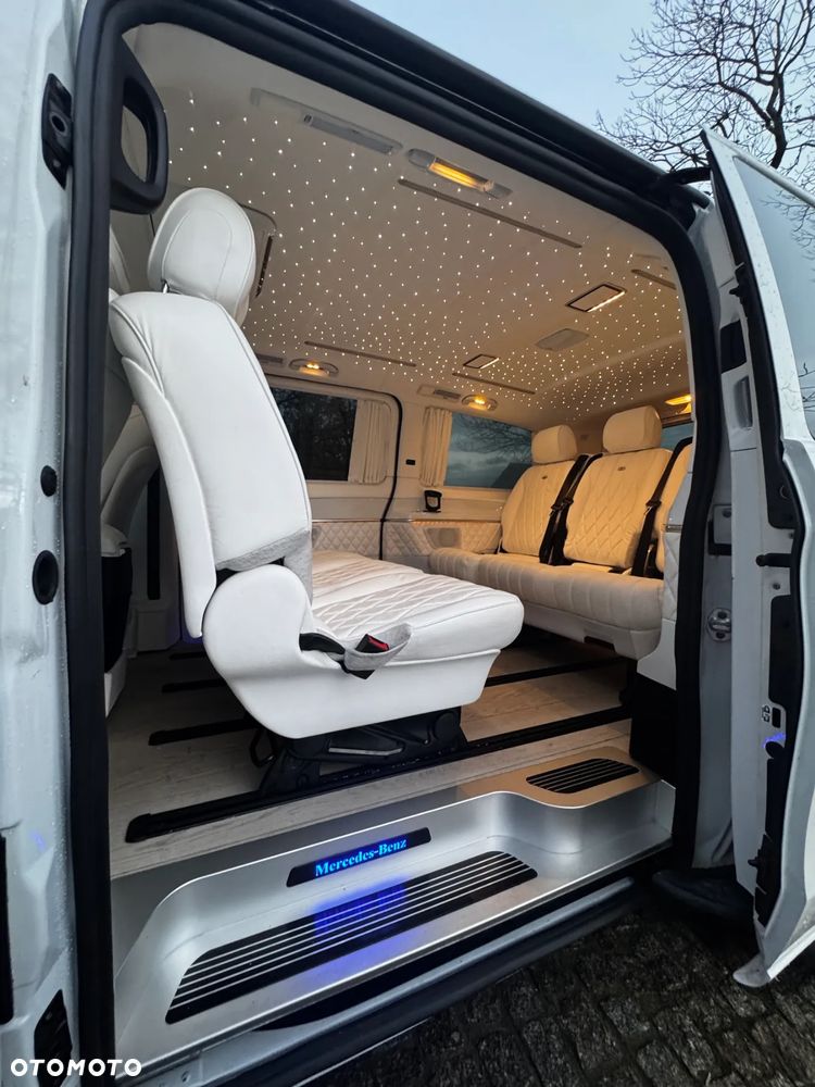 Mercedes-Benz Klasa V - 16