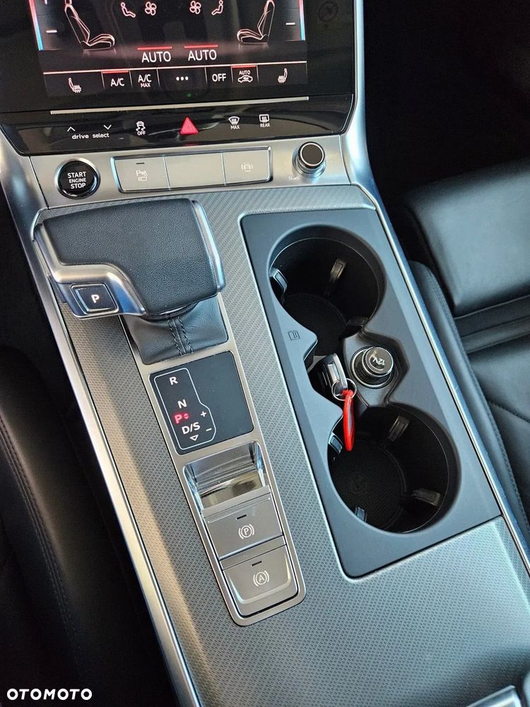 Audi A6 Avant - 26