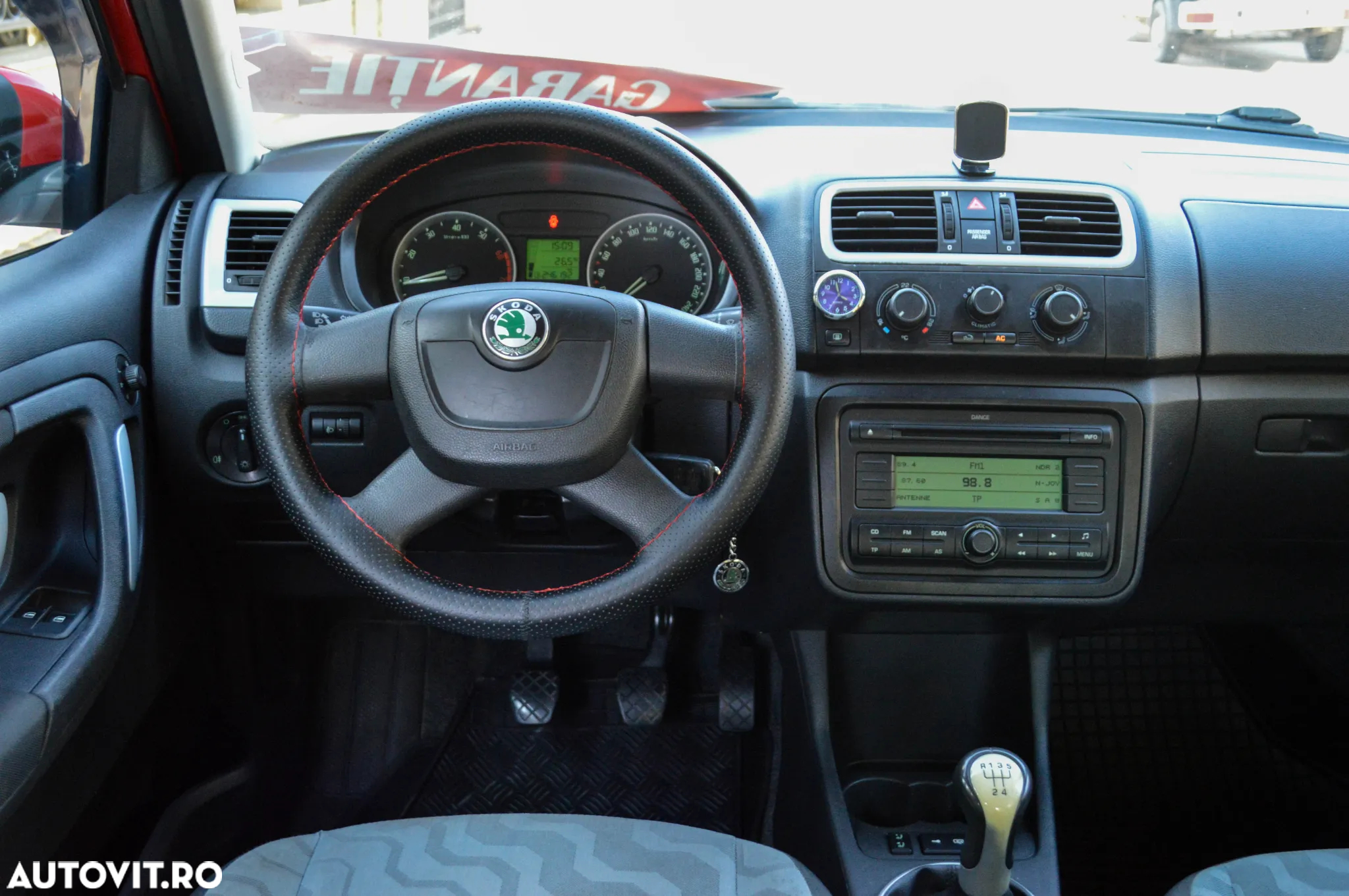 Skoda Fabia 1.2 HTP Ambiente - 25