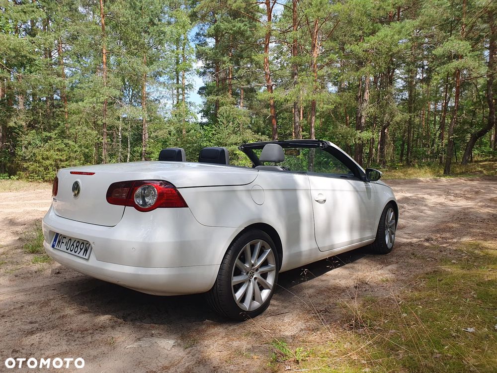 Volkswagen Eos 2.0 TDI DPF DSG - 23