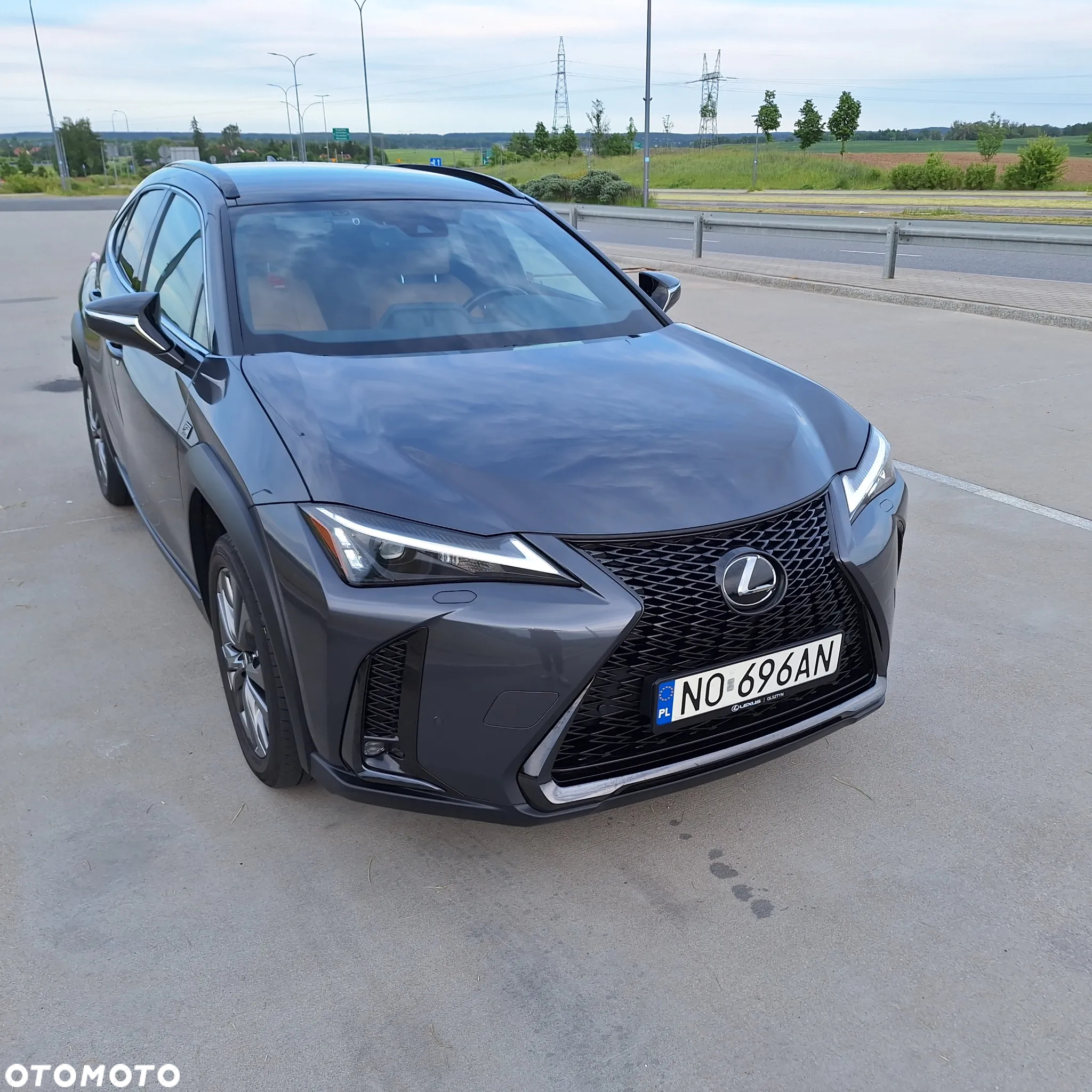 Lexus UX 250h GPF F Sport Design AWD - 4