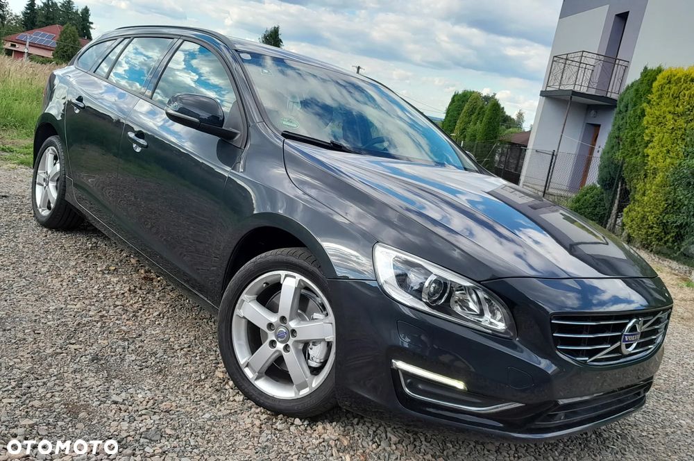 Volvo V60 D2 - 1