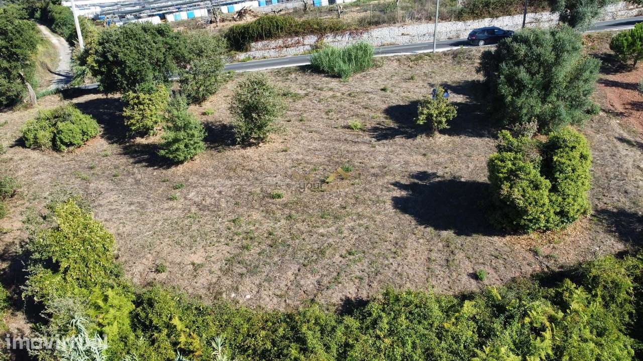 Terreno Rústico com 14.290 m² | Excelente Localização e Potencial - Grande imagem: 3/19