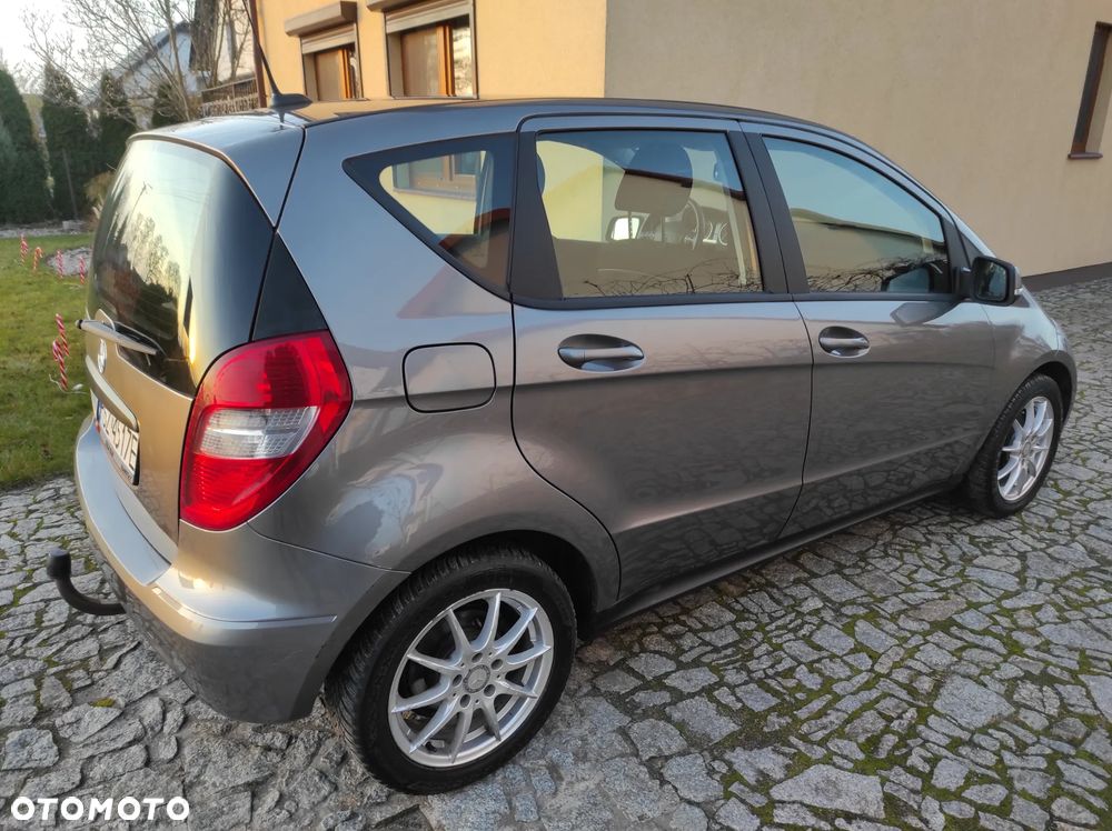 Mercedes-Benz Klasa A 160 BlueEFFICIENCY Special Edition - 12